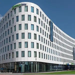Szálloda Express - Hauptbahnhof By Ihg