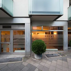 Burns Art & Culture **** Düsseldorf